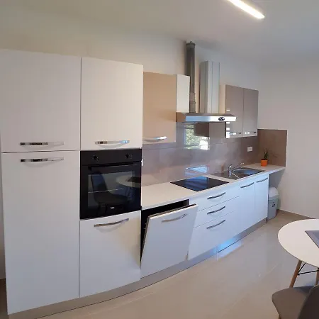 Apartments & Rooms Tom Medulin Extérieur photo